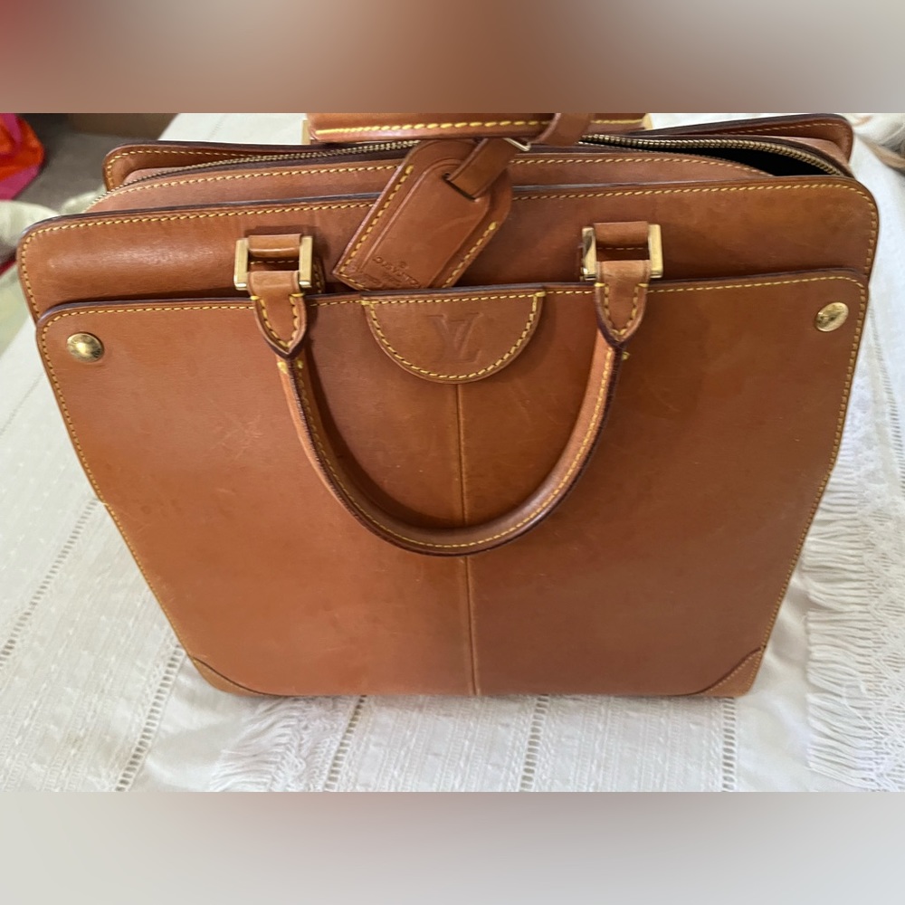 Beautiful Louis Vuitton Negev leather computer carrying/ briefcase